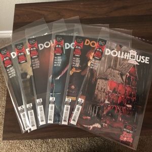 Hill House Comics The Dollhouse Family Complete